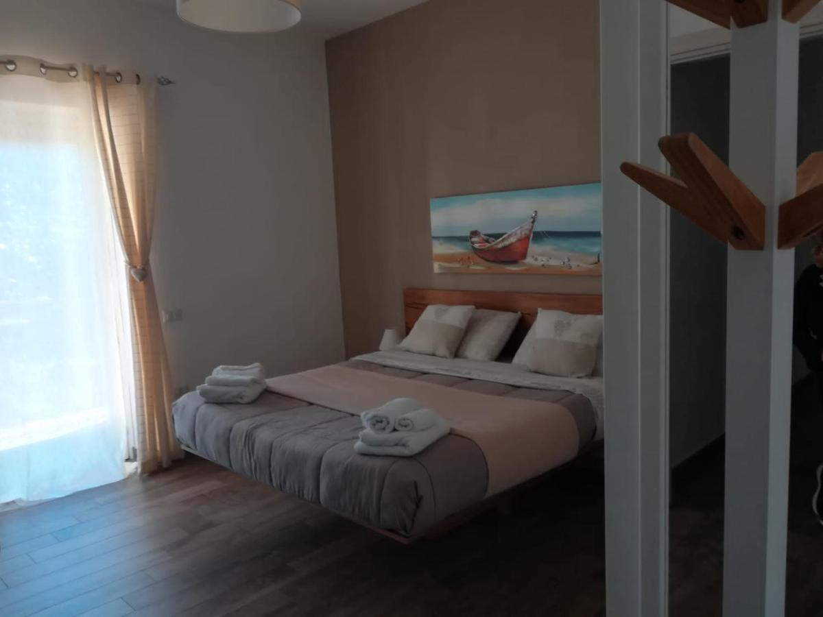 Etesia Bed & Breakfast Олбия Екстериор снимка